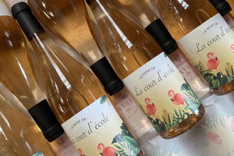 Sponsoring événementiel : marquez les esprits avec des bouteilles à votre image