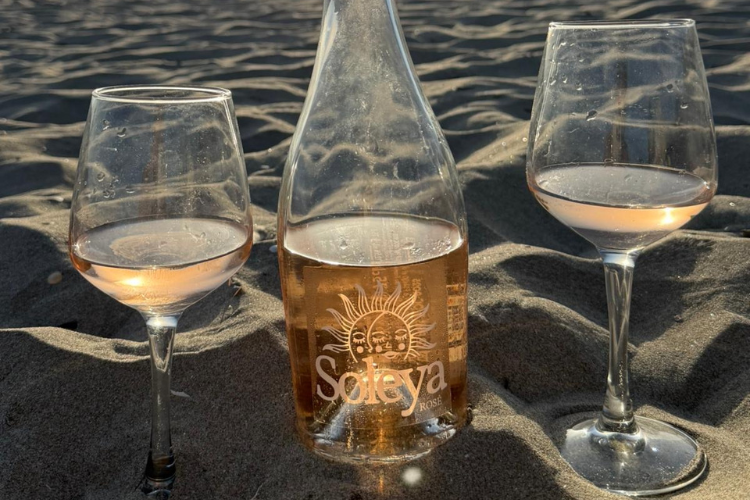 Quel vin pour vos apéros d’été ? Et pourquoi le personnaliser ?
